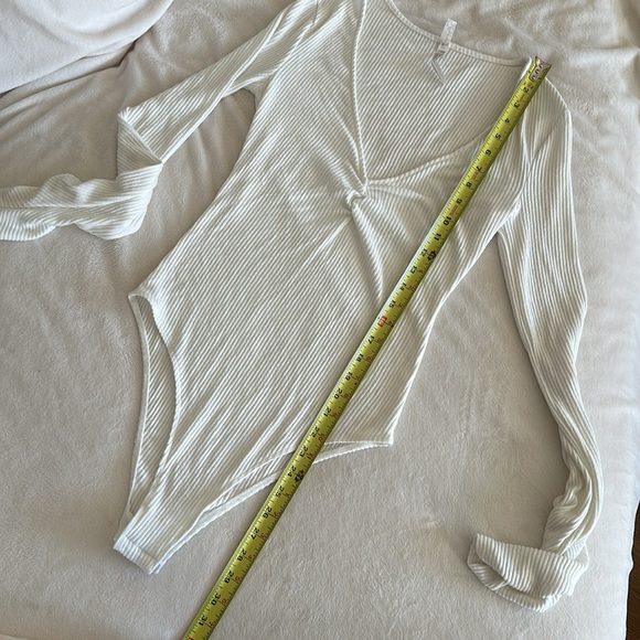 Free People Intimately Long Sleeve Low Cut Ribbed Bodysuit - Picture 6 of 10
